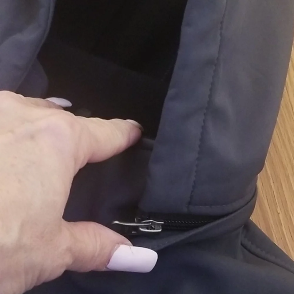 Snozu jacket  lg 14/16‎